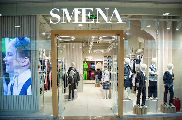 В Москве Smena магазин для детей и подростков одежда