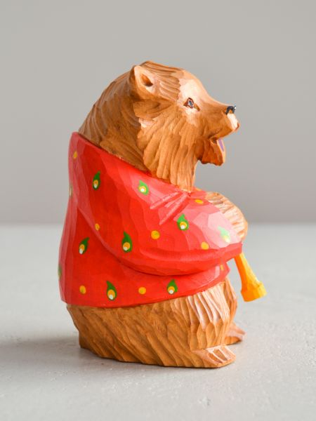 Фигурка резная "Мишка-дудочник"