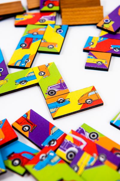 Настольная игра "Автомобили" Евгения Тихонова в тубусе