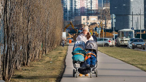 В России предложили разрешить получать наличными 5% от материнского капитала