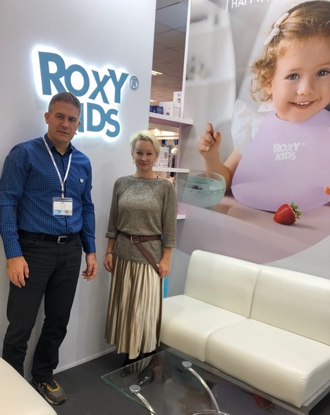 Генеральный директор ROXY-KIDS Денис Норкин познакомился с руководителем фонда Инной Инюшкиной