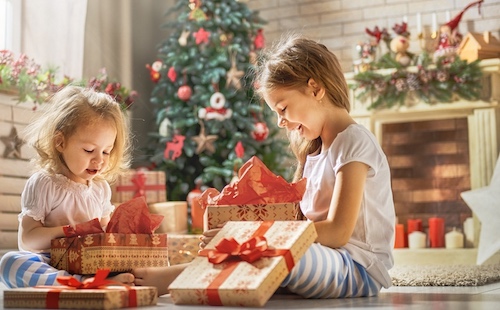 Топ-10 самых ожидаемых новогодних подарков-игрушек для детей