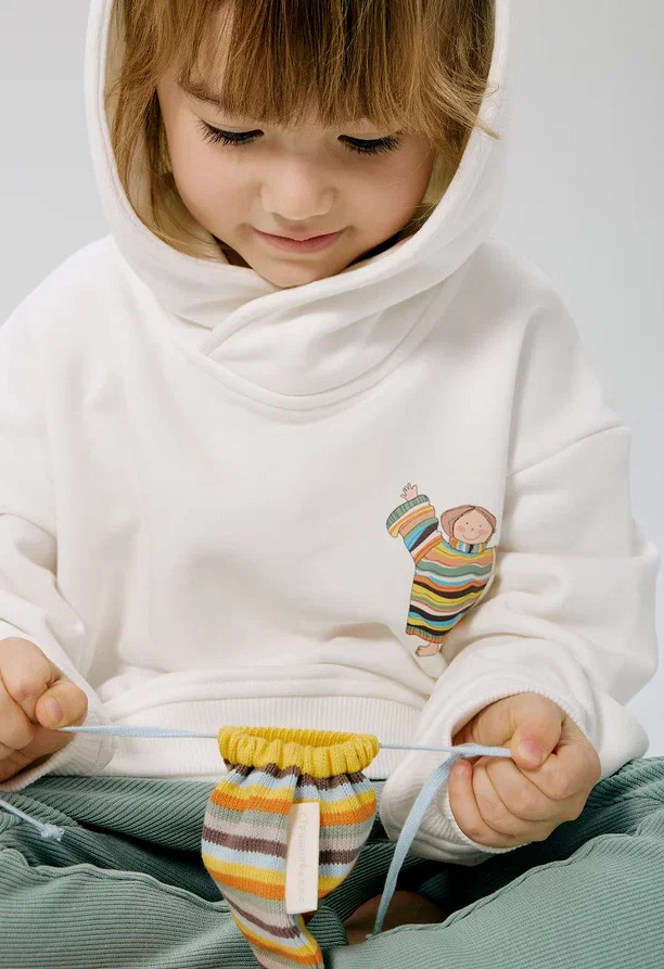 Платформа Lamoda, бренд Toucankids и фонд «Тебе поверят» выпустили коллекцию детской одежды «Полоса заботы» — фото: 2